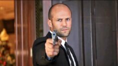 العصابة اللي قتلته بتفكر ان هو مات لاكن ميعرفوش ان هو بسبع ارواح وهينتقم منهم اشد انتقام|ملخص فيلم